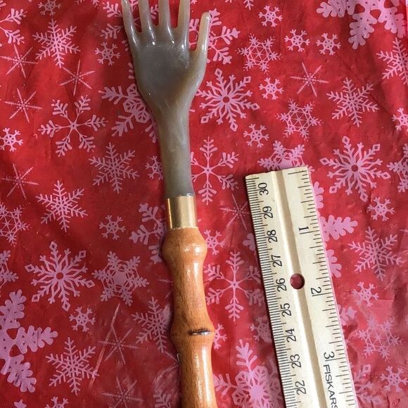 Vintage French made faux bamboo shoehorn and back scratcher - Picture 3 of 6
